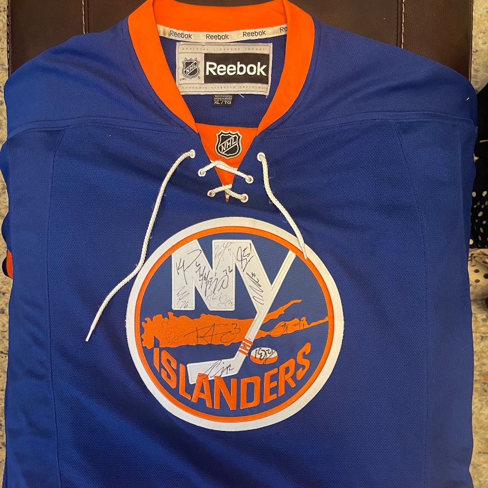 Autographed islanders jersey